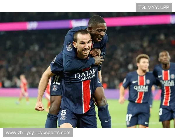 法甲经典头球进球画面高清回放与分析